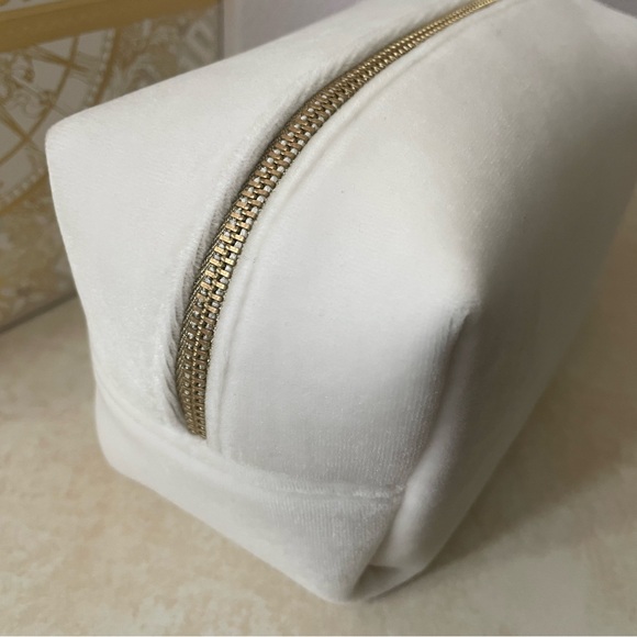 Dior Pouch Makeup Bag Velvet Off White NEW - Picture 6 of 9